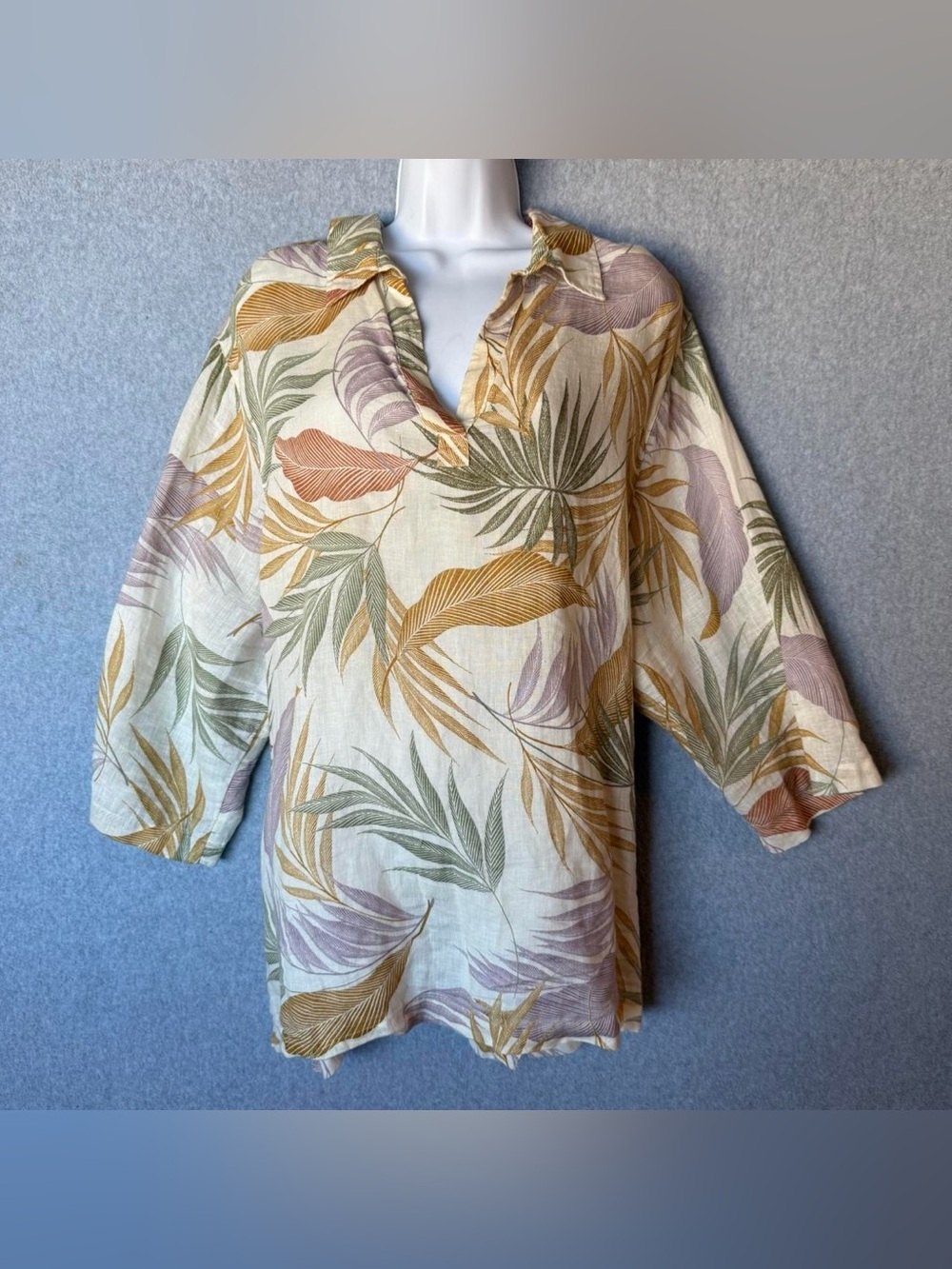Tahari 100% Linen Tropical Palm Leaf Tunic Top Womens 3X Beige V-Neck blouse
